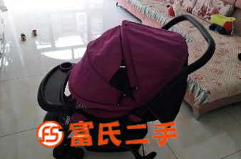 婴儿车  200元