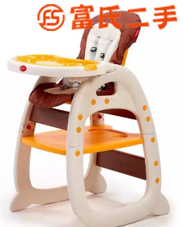 小孩餐椅  240元