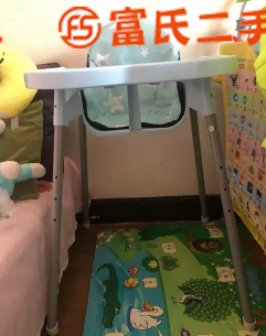 转可调节的宝宝餐椅  38元