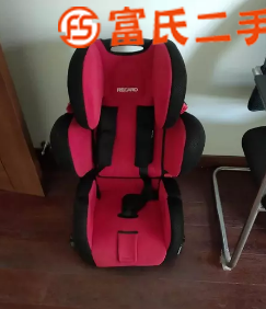 兒童安全座椅  400元