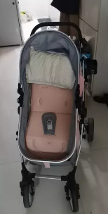 减震婴儿车  130元