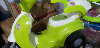 儿童电动摩托车  125元