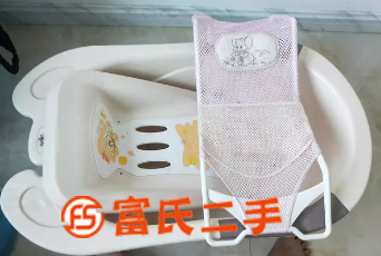 出售婴儿洗澡盆  40元