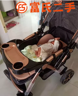 全新婴儿车  300元