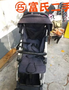 婴儿手推车  80元