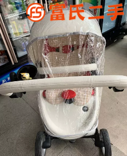 西班牙Mina 婴儿车  2500元