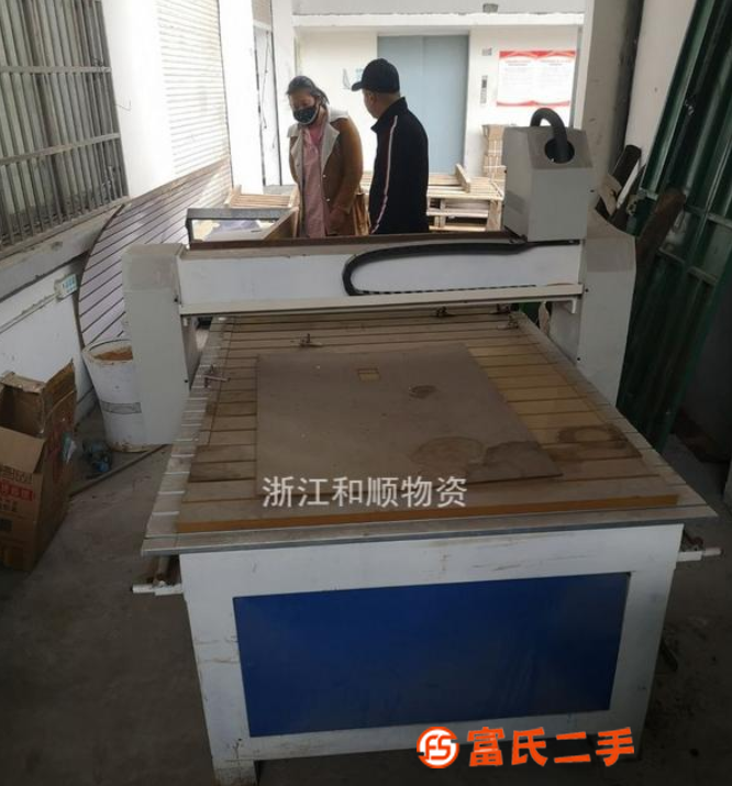 转让一台雕刻机,基本上没用过的,欲者抓紧吧!