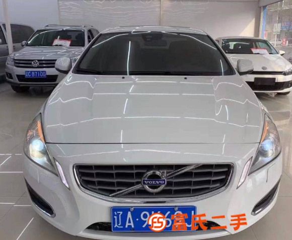 沃尔沃S60 2012款 2.0T 双离合 T5 舒适版 