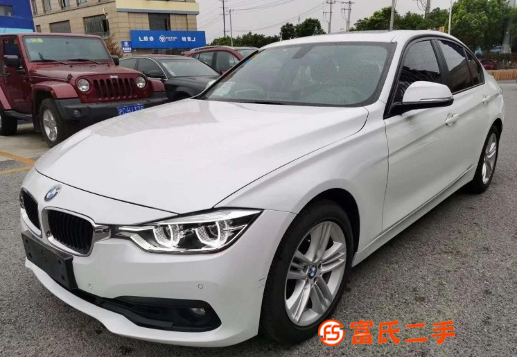 宝马3系 2016款 320i 2.0T 手自一体 时尚型