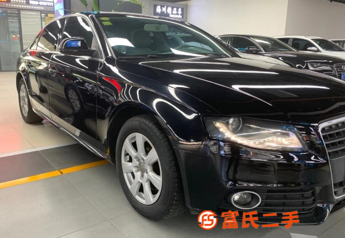 奥迪A4 2012款 A4L 2.0TFSI 无级 132k 