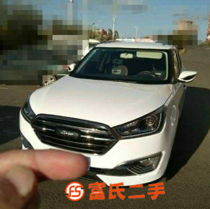 众泰T300 2017款 1.5T 手动 豪华型双色