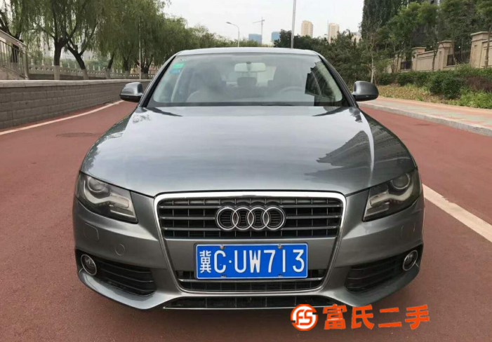 奥迪A4 2010款 A4L 2.0TFSI 无级 