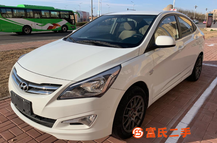 现代 瑞纳 2014款 1.4 手动 GLS 智能型 