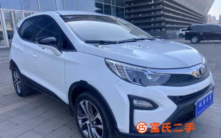 比亚迪 元 2017款 1.5 双离合 盖世升级版 酷炫时尚 