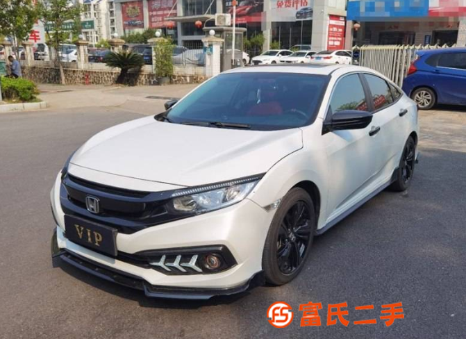 本田 思域 2019款 1.5T 无级 220TURBO 燃 