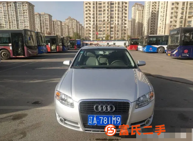 奥迪A4 2007款 2.0TFSI 无级 豪华型 