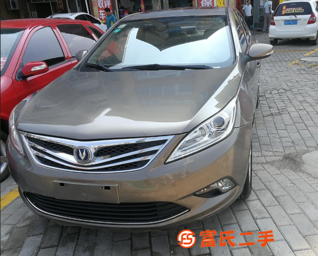 长安逸动轿车 