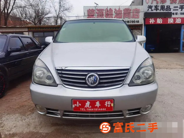 别克GL8陆尊 