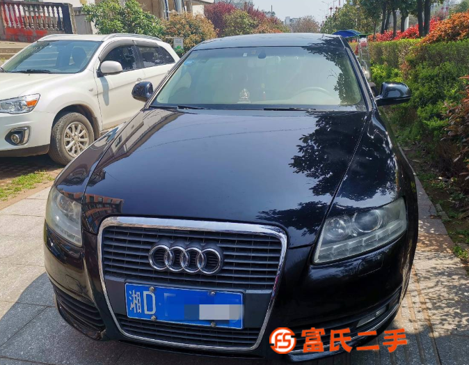 奥迪A6 2011款 A6L 2.4 无级 豪华型