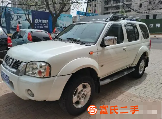 日产 帕拉丁 2004款 2.4 手动 四驱豪华型 