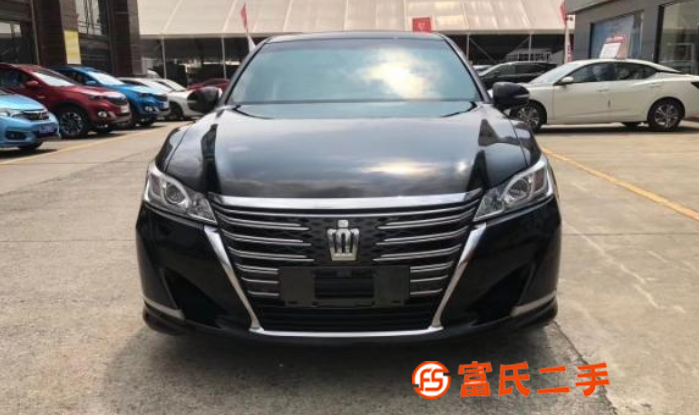 丰田 皇冠 2015款 2.0T 手自一体 时尚版