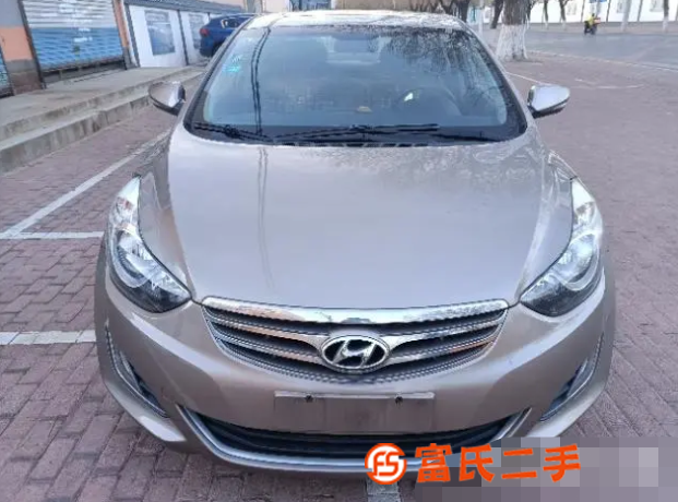 现代 伊兰特 2015款 伊兰特 朗动 1.8 手动 DLX 