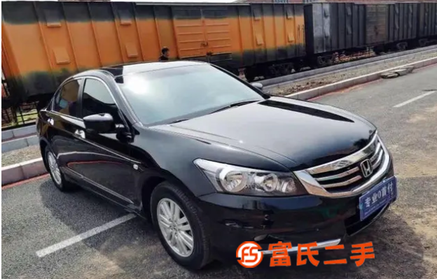 本田 雅阁 2013款 第八代雅阁 2.0 自动 LX 
