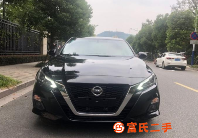 日产 天籁 2020款 2.0 无级 XE 时尚版 