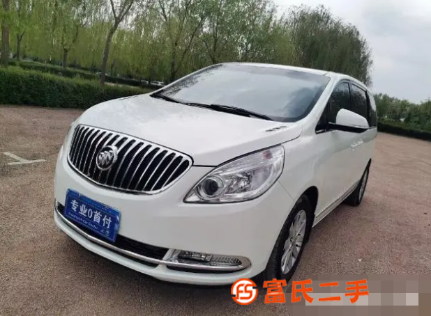 别克 别克GL8 2011款 GL8 豪华商务车 2.4 手 