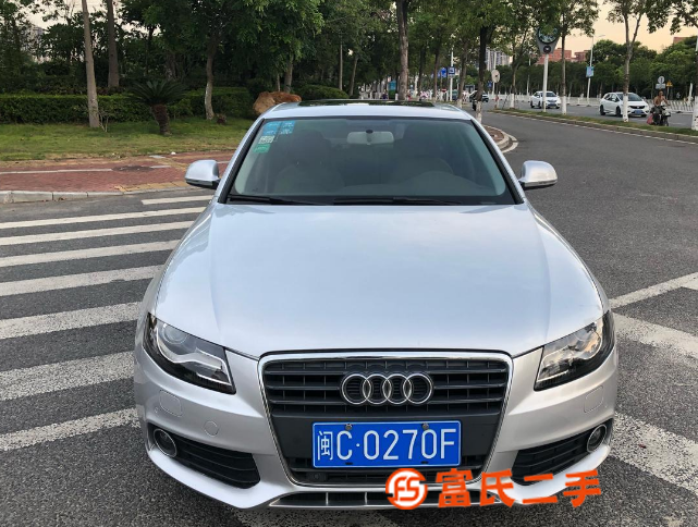  奥迪A4 2012款 A4L 2.0TFSI 无级 1