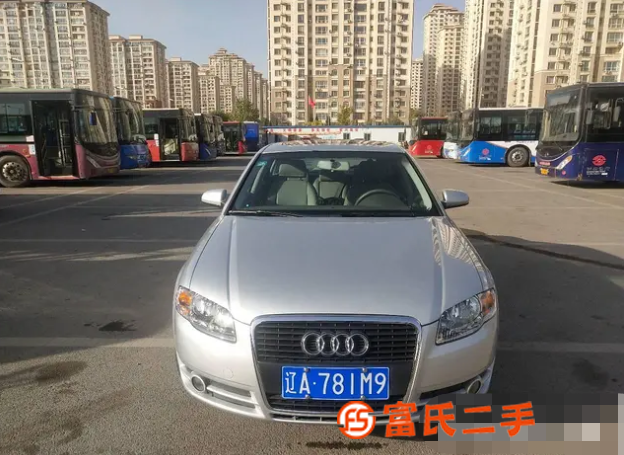 奥迪A4 2007款 2.0TFSI 无级 豪华型