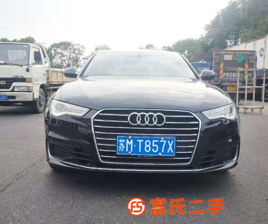  奥迪A6 2016款 RS6 Avant 4.0TFS 