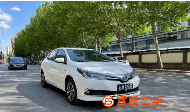 丰田 卡罗拉 2019款 卡罗拉双擎E+ 1.8 无级
