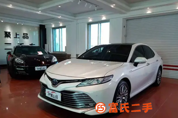 丰田 凯美瑞 2019款 凯美瑞 双擎 2.5HG 无级 豪 