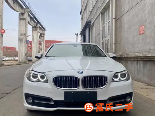 宝马5系 2014款 525Li 2.0T 手自一体 豪华设 