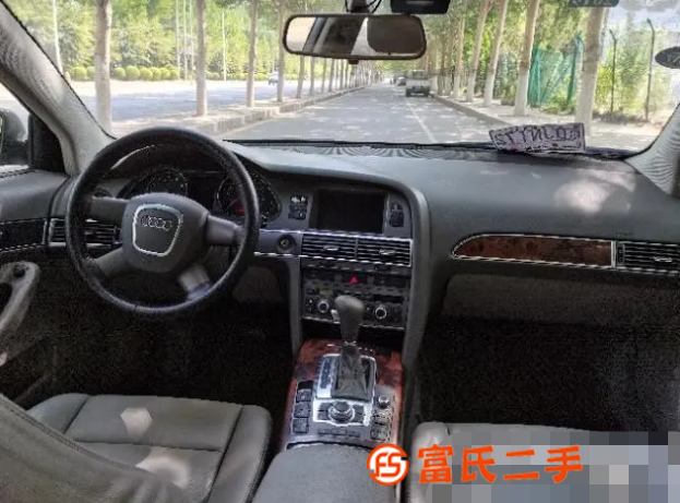 奥迪 奥迪A6 2006款 A6L 2.4 无级 舒适型 