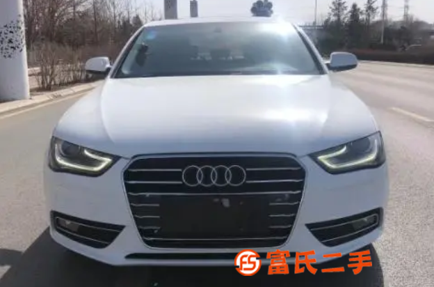 奥迪 奥迪A4 2015款 A4L 2.0TFSI 无级 3 