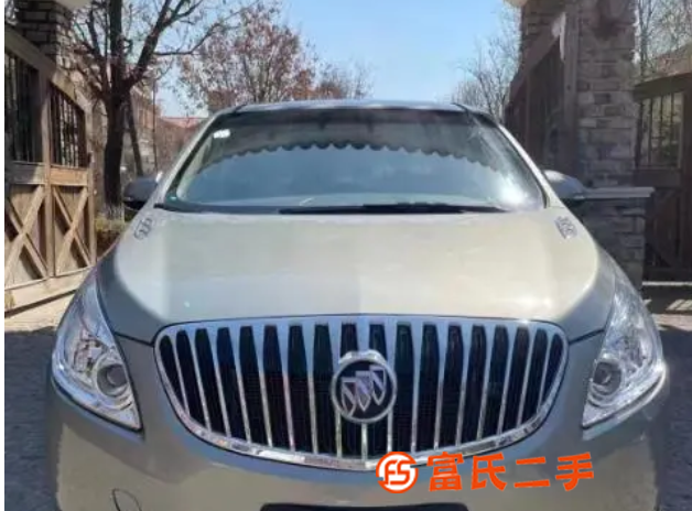 别克 别克GL8 2011款 GL8 豪华商务车 2.4 手 