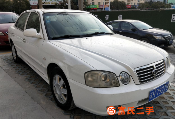 2010年起亚远舰手动档1.28万元 