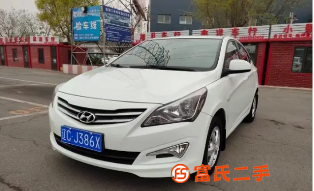 现代 瑞纳 2014款 1.4 手动 TOP 级型 