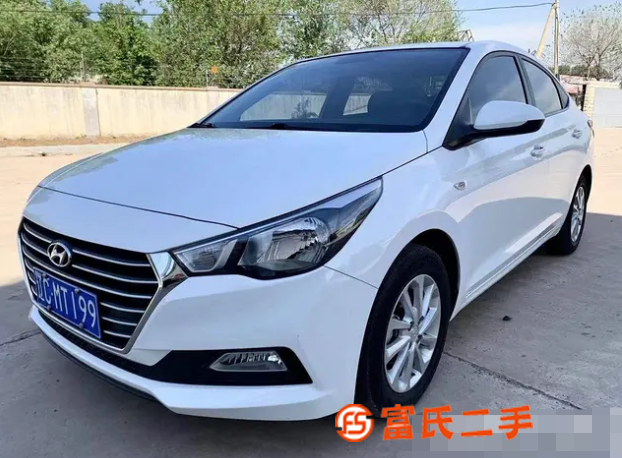 现代 悦纳 2017款 悦纳RV 1.4 手动 GLS 炫酷