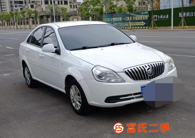 别克凯越轿车 