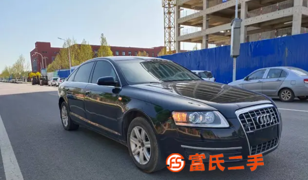 奥迪A6 2005款 A6L 3.0 无级 舒适型