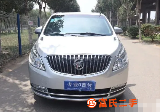 别克 别克GL8 2015款 GL8 豪华商务车 2.4 手 