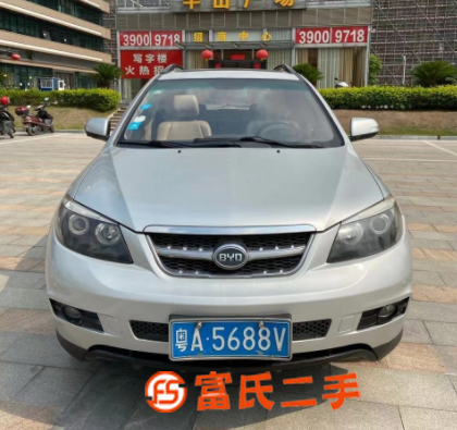 比亚迪S6 2011款 2.0 手动 豪华型 