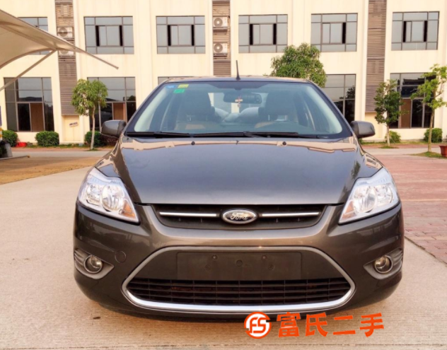 福特 福克斯 2013款 经典福克斯-三厢 1.8 手自一体 