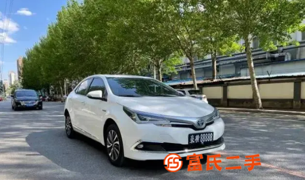 丰田 卡罗拉 2019款 卡罗拉双擎E+ 1.8 无级 豪华