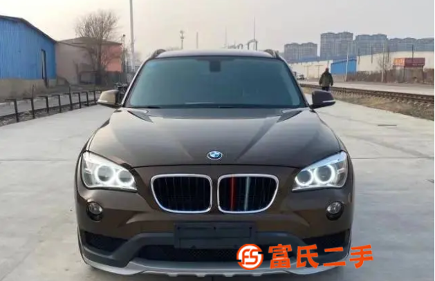 宝马X1 2015款 X1 xDrive20i 2.0T 手 