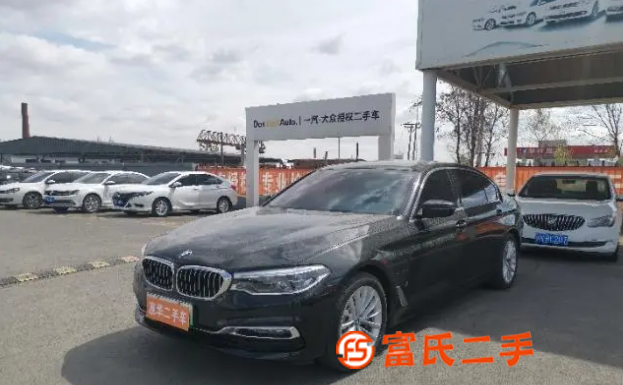 宝马 宝马5系 2019款 530Le 2.0T 手自一体 
