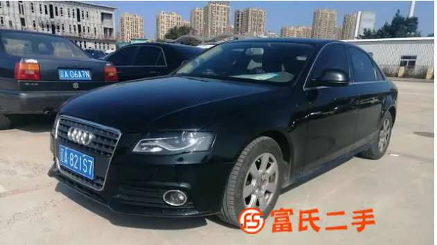 奥迪A4 2011款 A4L 2.0TFSI 无级 132k 
